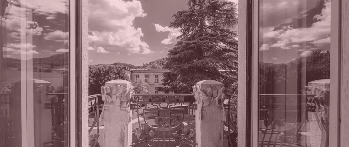 TOP SECRET - Guided tour + Exclusive concert + Glass of Prosecco