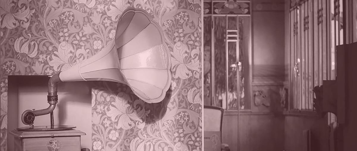 TOP SECRET - Guided tour + Exclusive concert + Glass of Prosecco